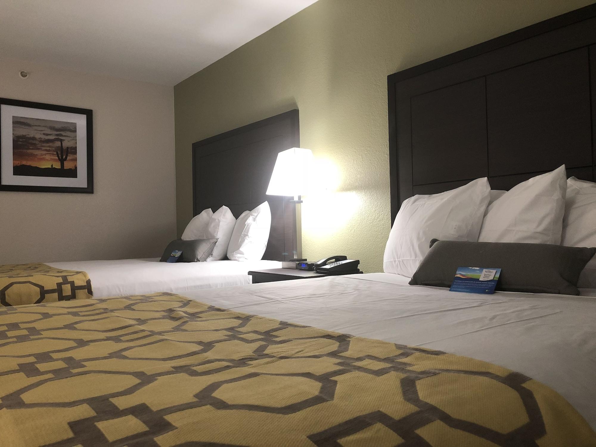 Baymont By Wyndham Phoenix I-10 Near 51St Ave Екстер'єр фото