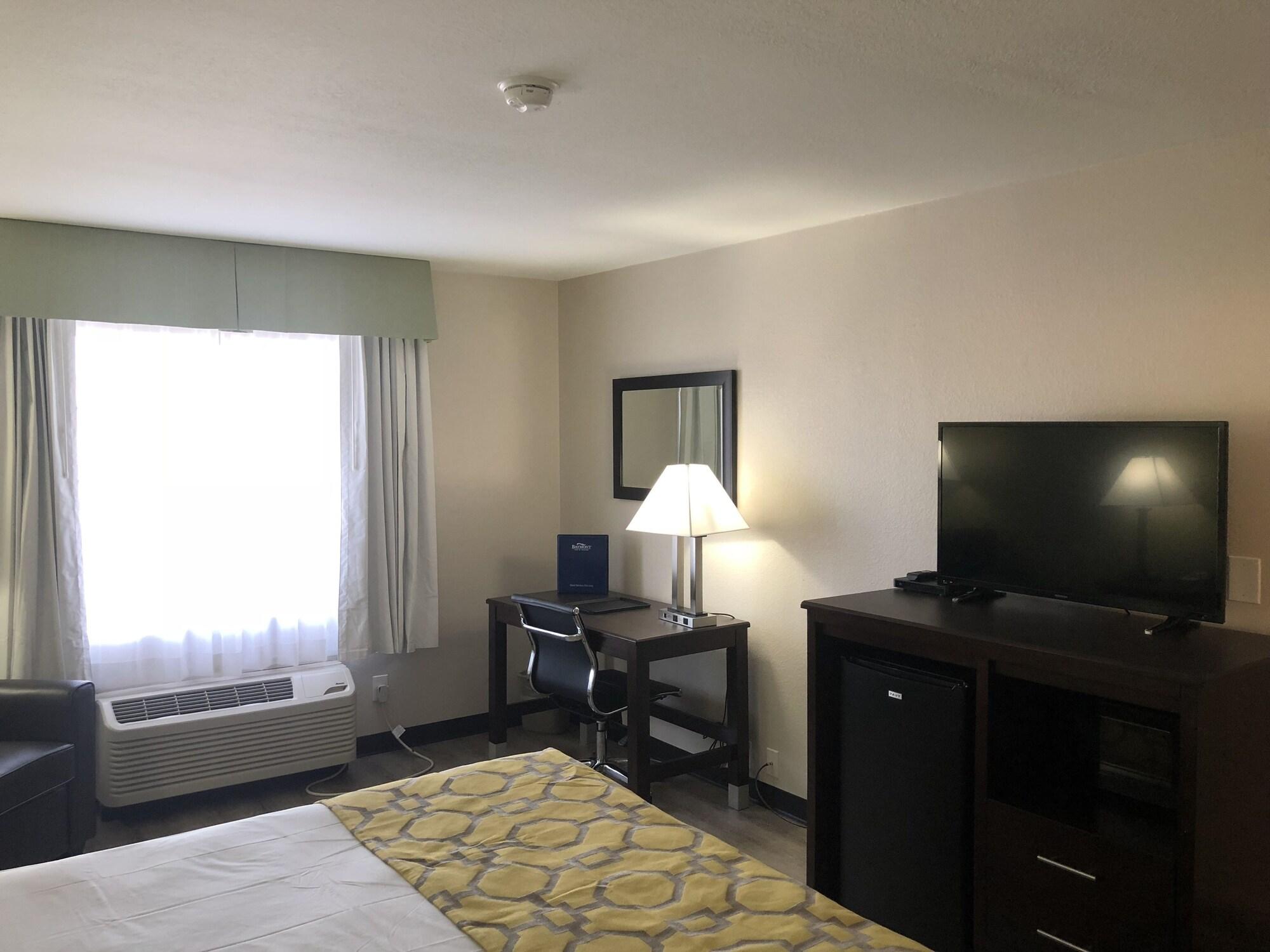 Baymont By Wyndham Phoenix I-10 Near 51St Ave Екстер'єр фото