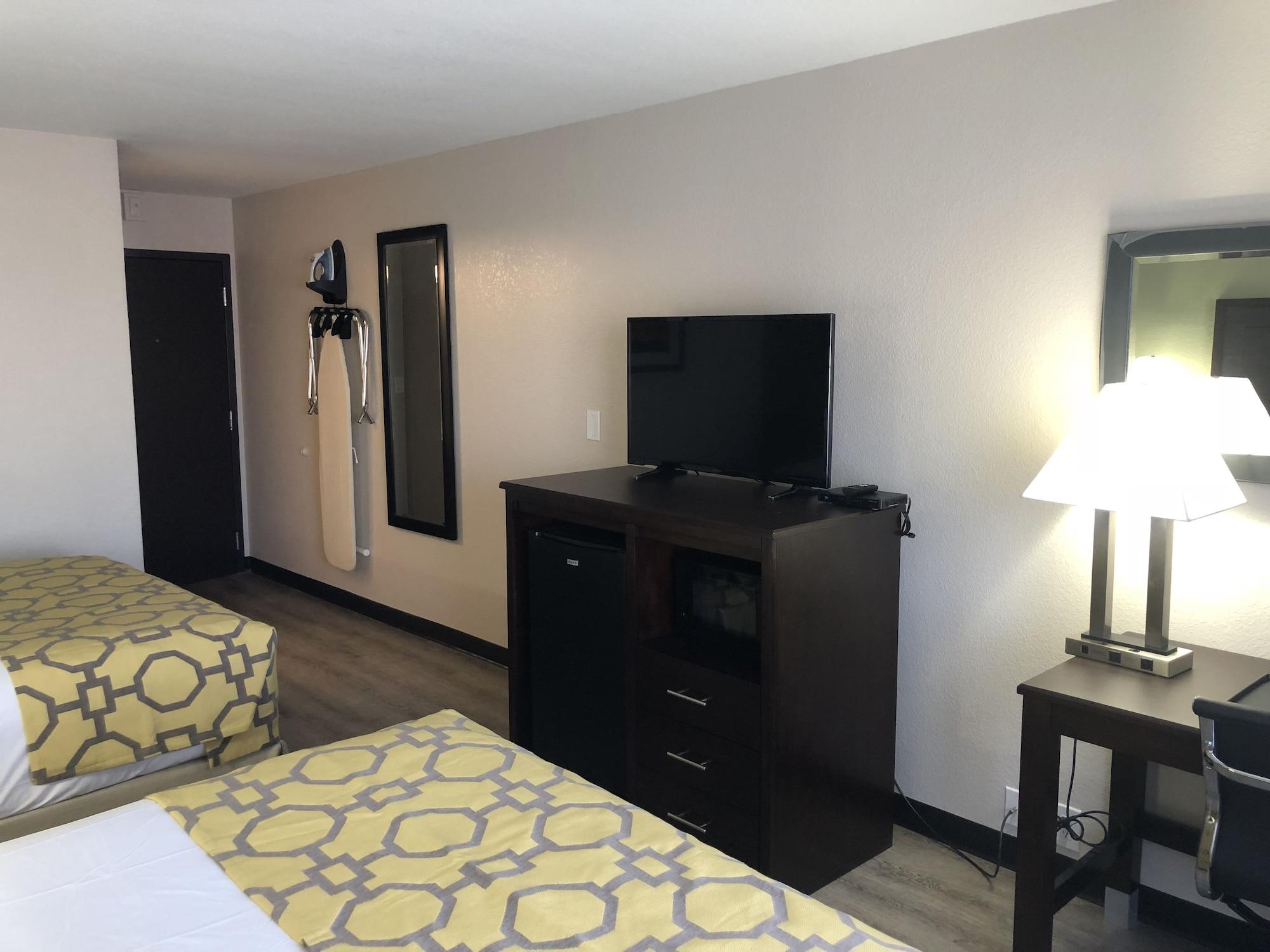 Baymont By Wyndham Phoenix I-10 Near 51St Ave Екстер'єр фото