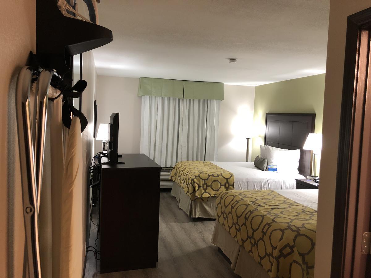 Baymont By Wyndham Phoenix I-10 Near 51St Ave Екстер'єр фото