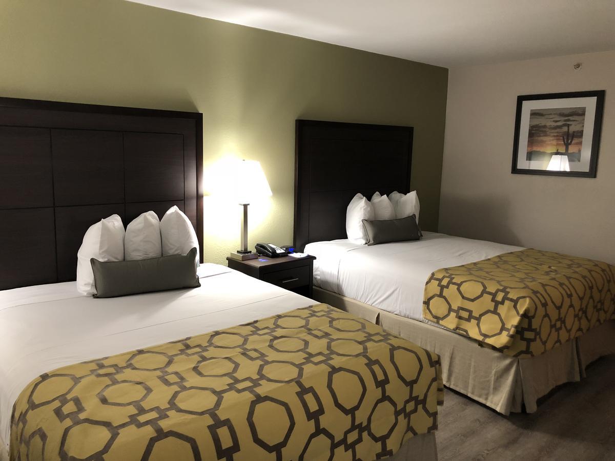 Baymont By Wyndham Phoenix I-10 Near 51St Ave Екстер'єр фото